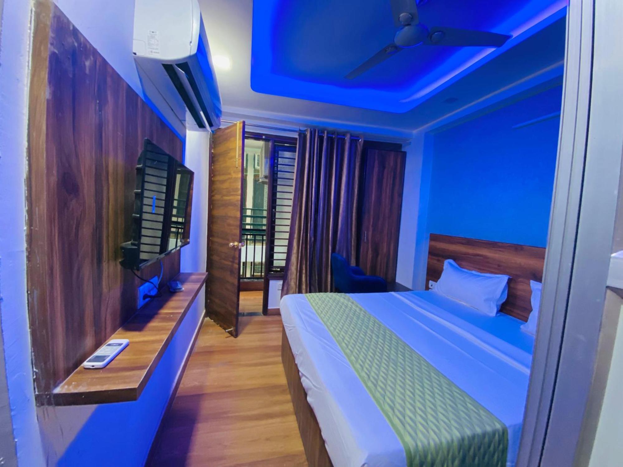 Bed and Breakfast Surya International Neu-Delhi Exterior foto
